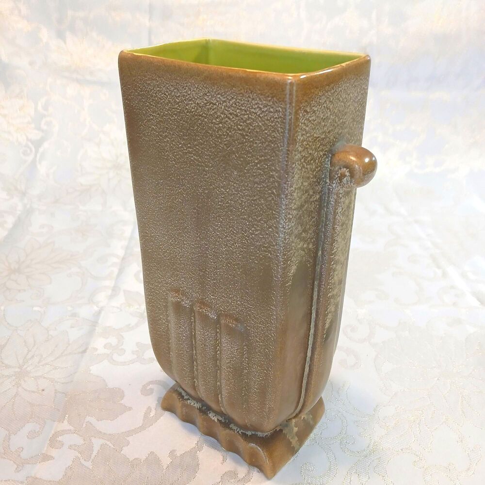 Red Wing Pottery Vase #405 Travertine 10 inch
